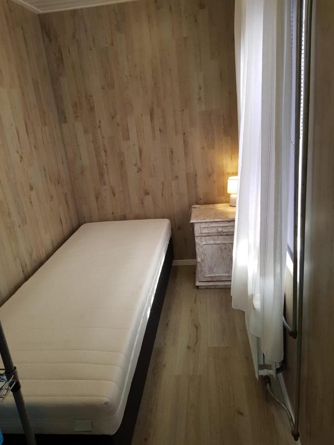 Cozy Chalet In Opmeer Near Amsterdam And Beach 外观 照片